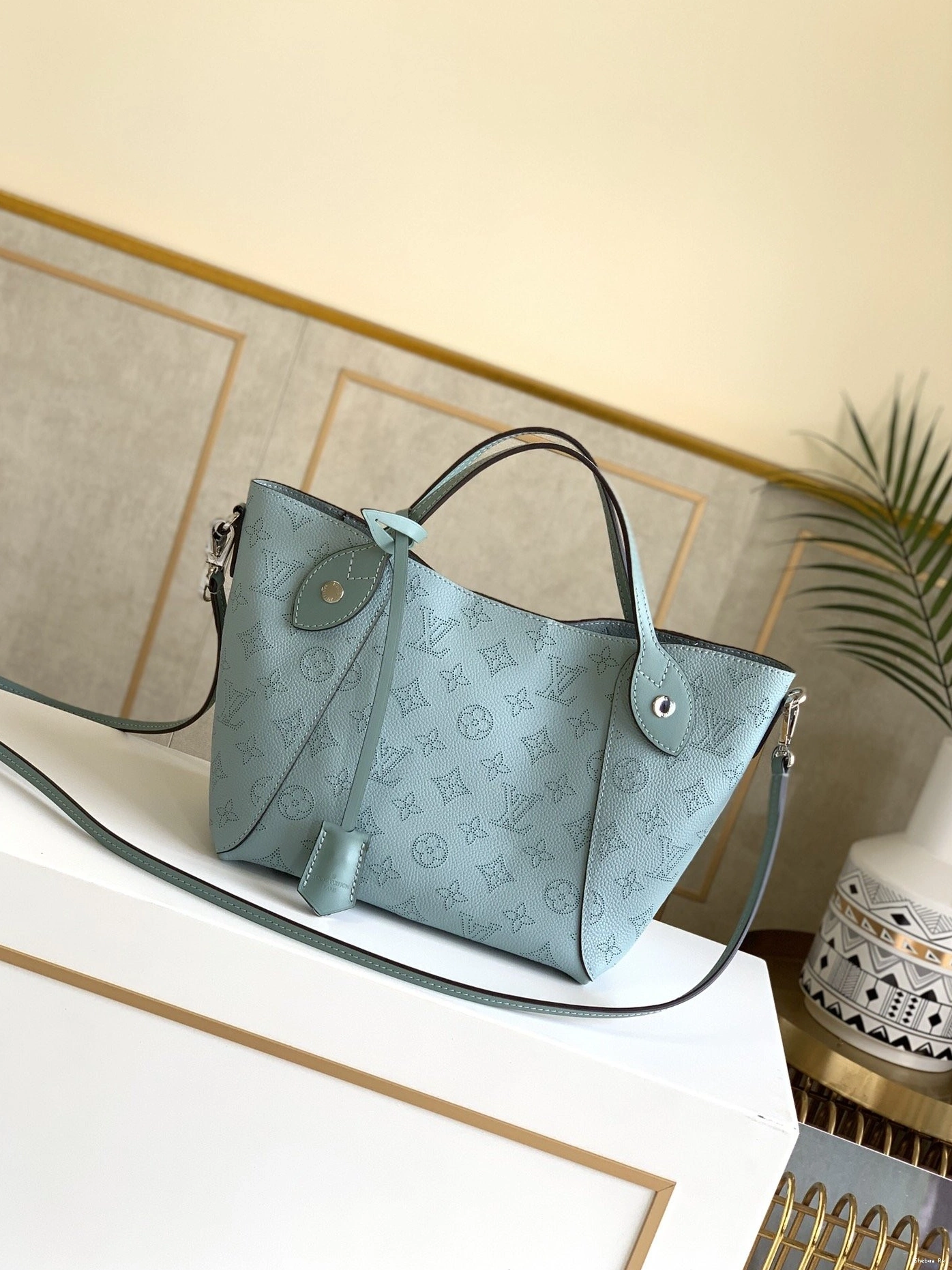 VUITTON PM HINA LOUIS 0807
